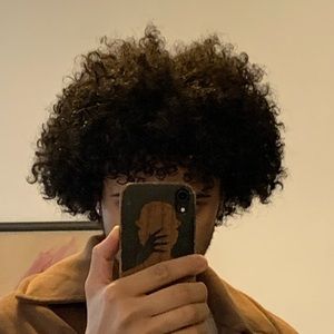 Meet your Posher, Devin